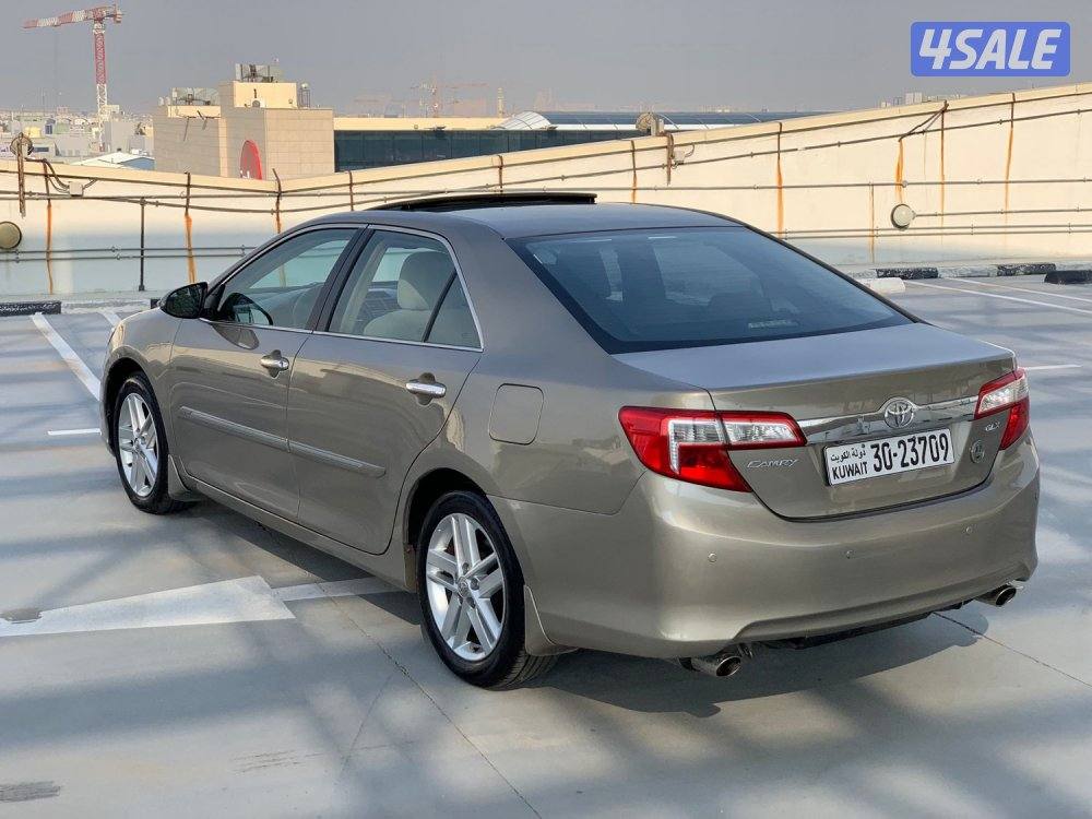 للبيع كامري GLX1