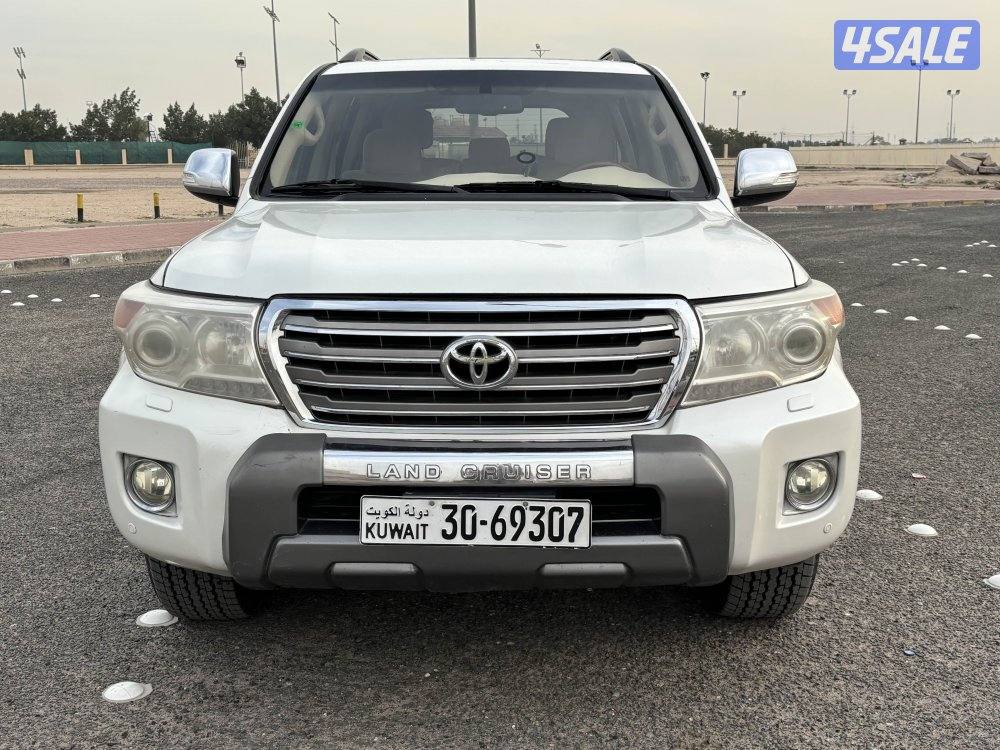 لاندكروزر 20154