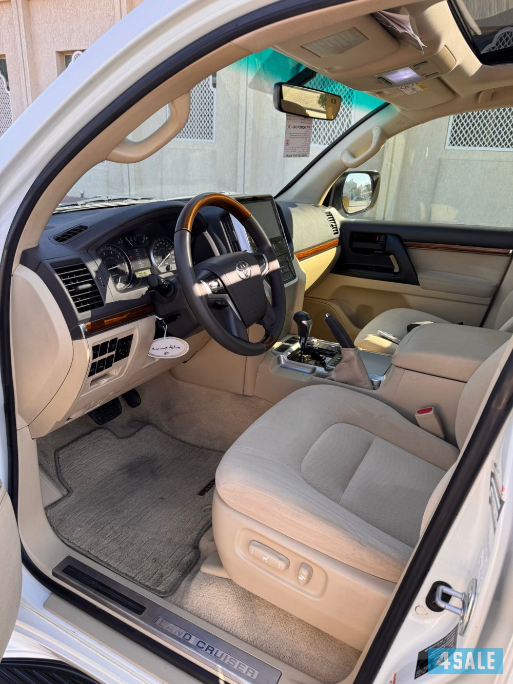 لاندكروزر وارد الوكالة موديل 20178