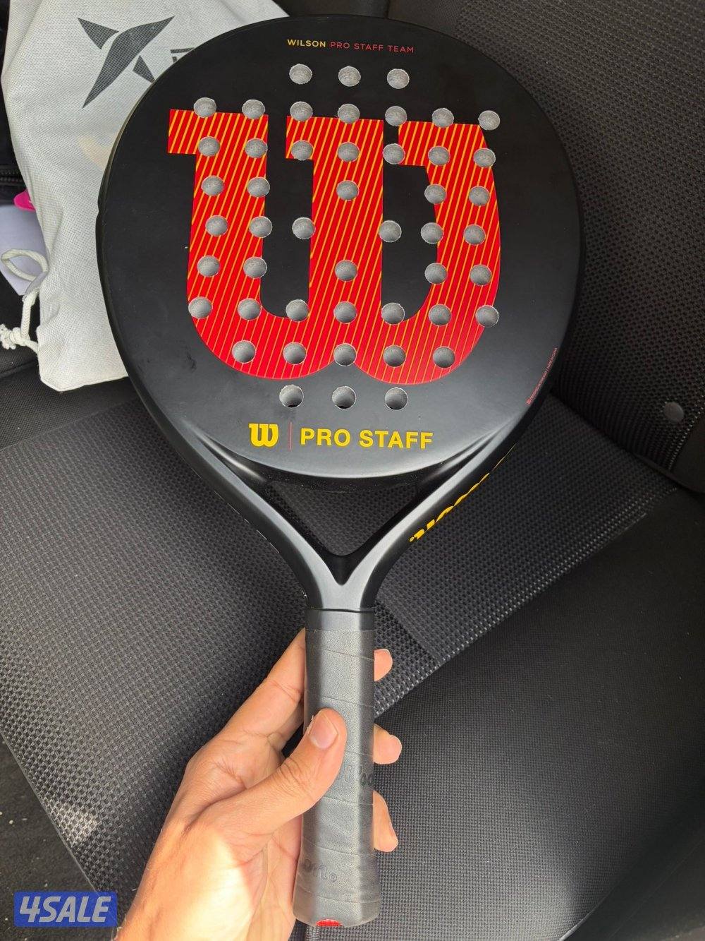 Padel racket wilson pro كالجديد1
