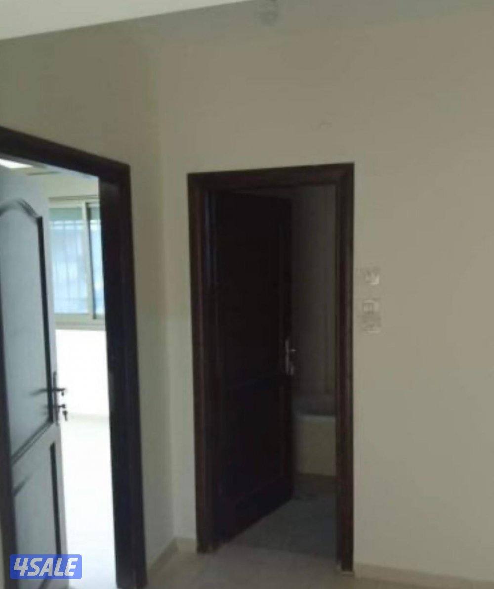 غرناطة، قطعة ٢، شارع ٢٠٤، م ٩٢0