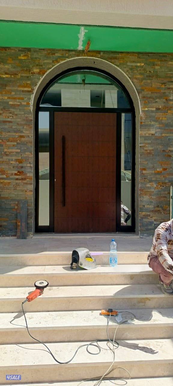 أعمال الألمنيوم ✨
أبواب • نوافذ • شترات خزائن مطبخ
جودة ممتازة | أسع10