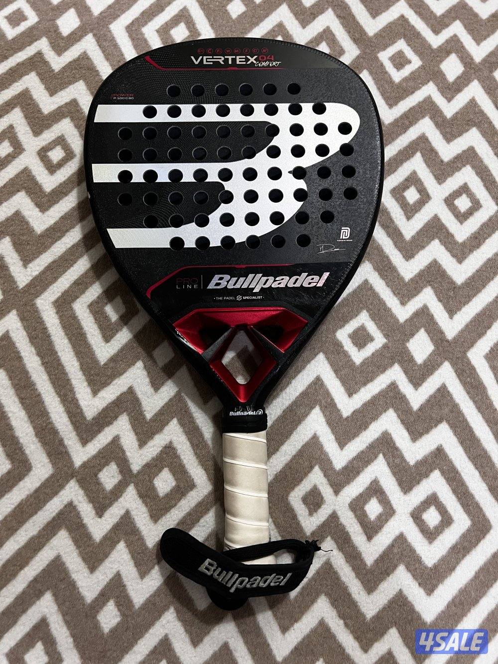 Padel Racket Bullpadel and NOX1