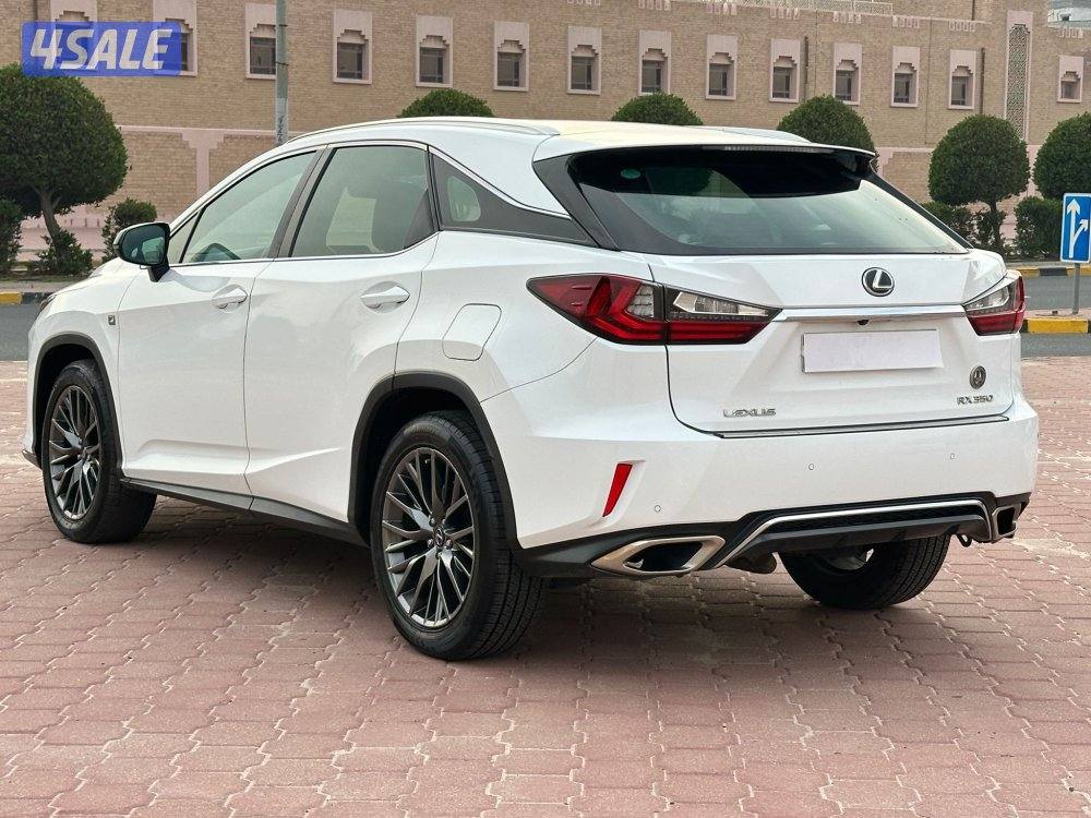 RX 350 
F-Sport عداد: 136 الف3