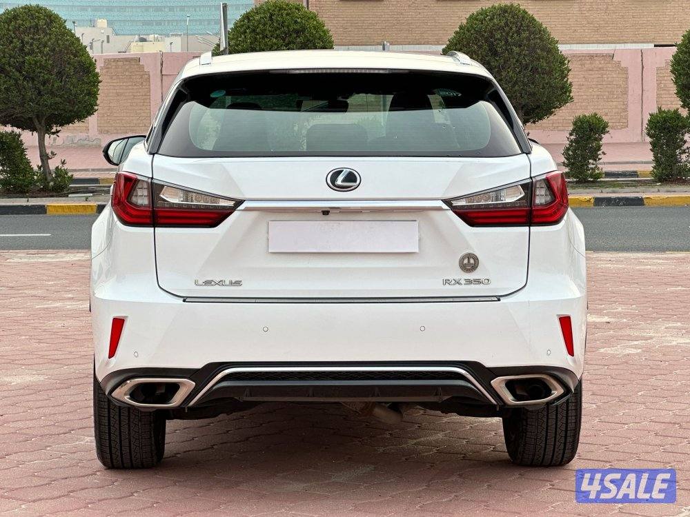 RX 350 
F-Sport عداد: 136 الف6