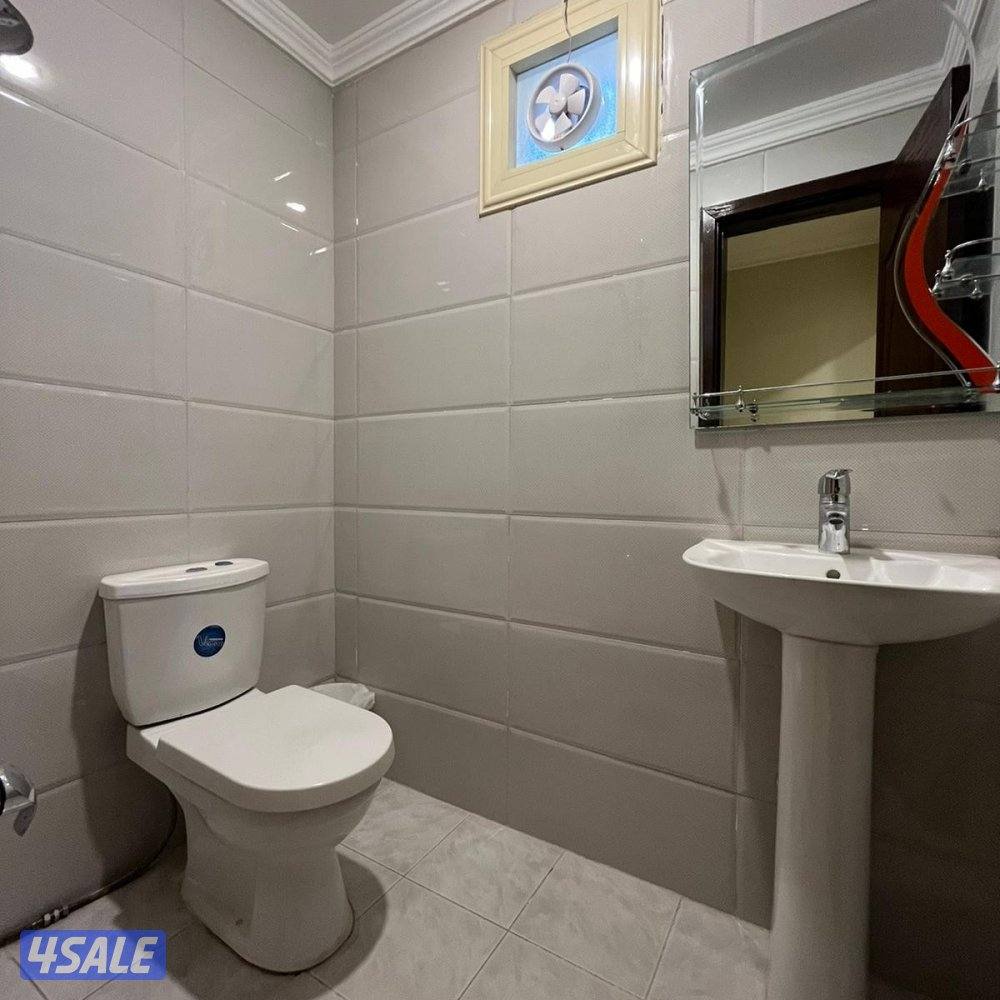 شقة للايجار في صباح السالم قطعة 15