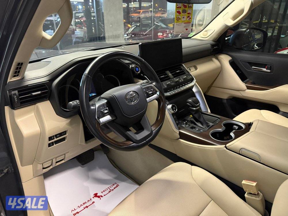 لاند كروزر GXR توين تيربو ايرو S1