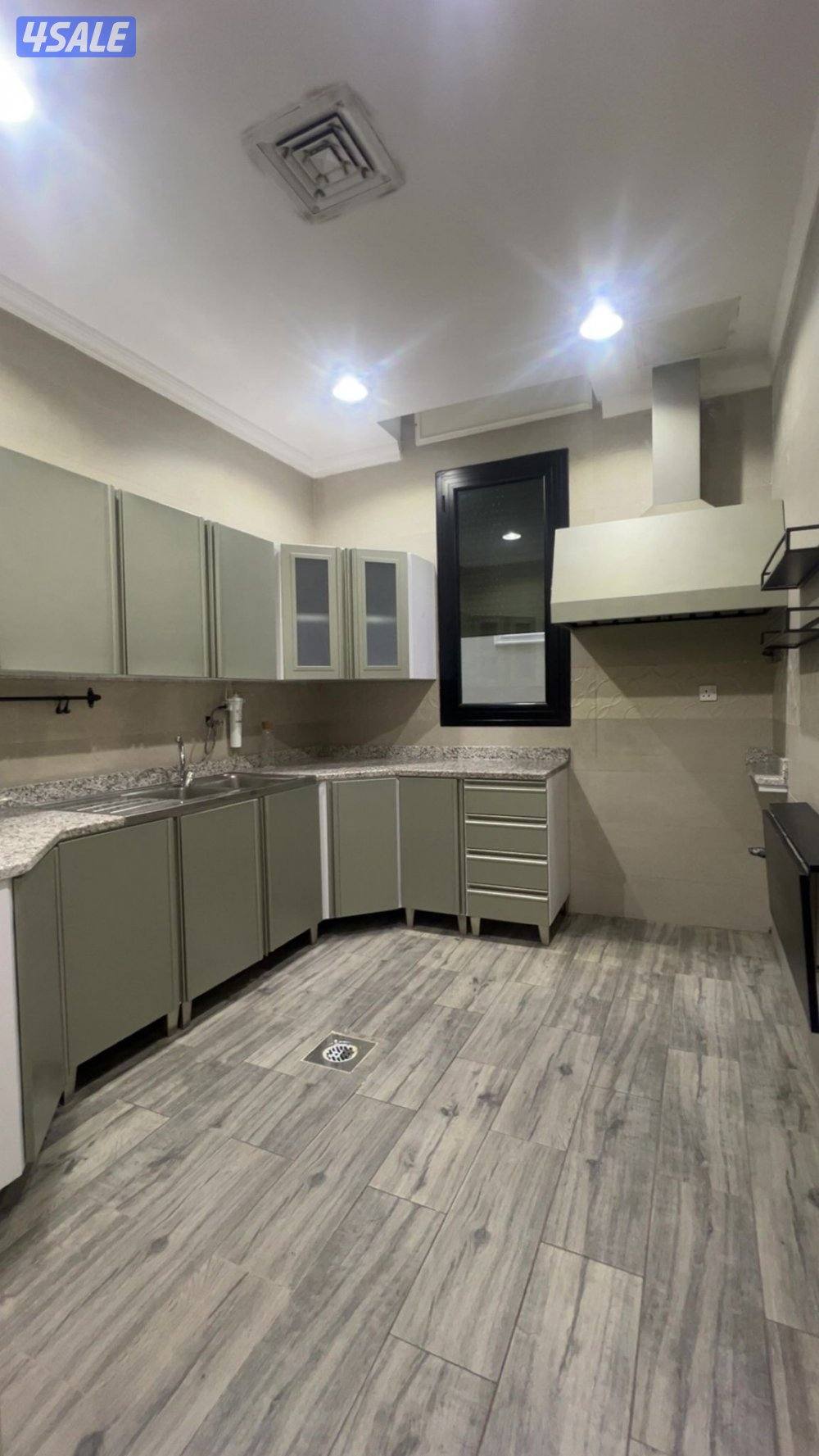 للإيجار شقق غرب وجنوب عبدالله مبارك1