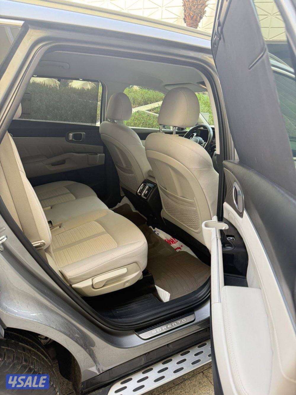 صبغ الوكالة عداد 57؟الف كم بحالة ممتازة10