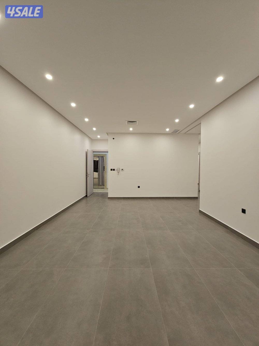 للإيجار شقتين اول ساكن تشطيب فاخرة بالمطلاع ق٣0