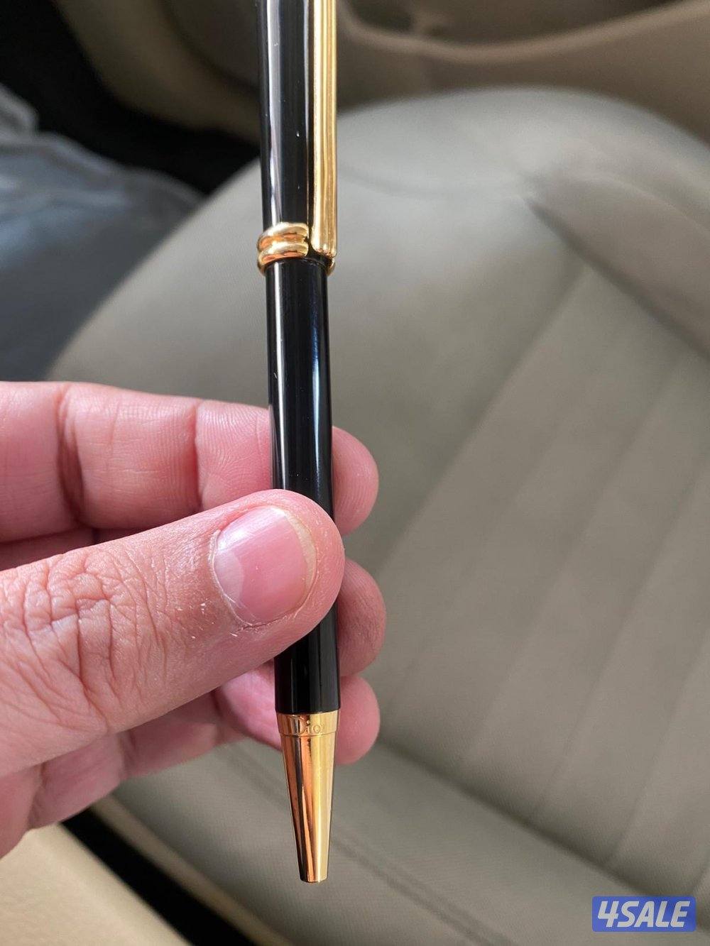 البيع قلم ديور أصلي اللون أسود حالة جديدة3