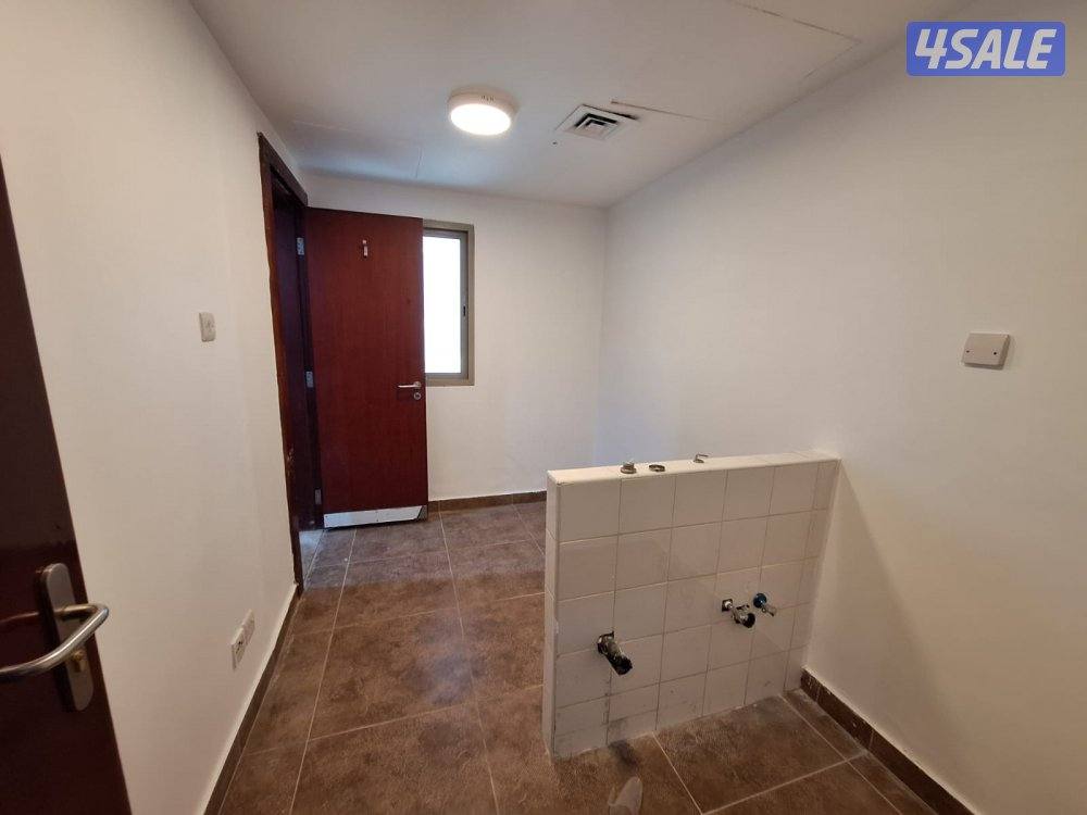 للايجار شقة راقيه في بنيد القار10