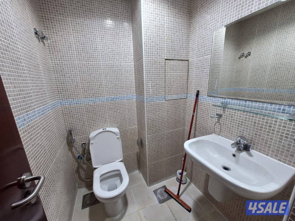 للايجار شقة راقيه في بنيد القار11