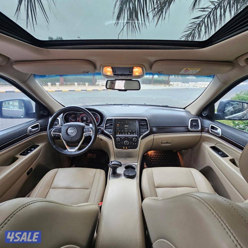 جراند شيروكي اعلا درجه5