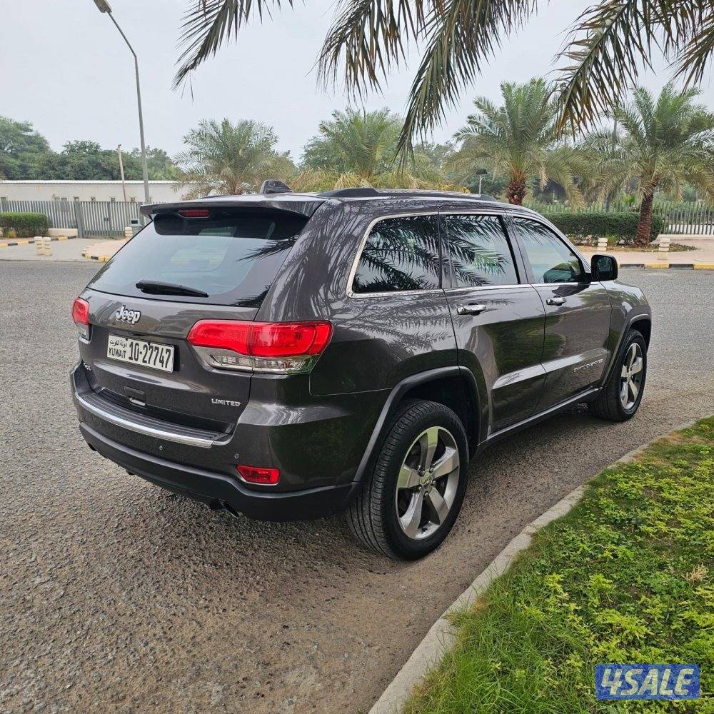 جراند شيروكي اعلا درجه4