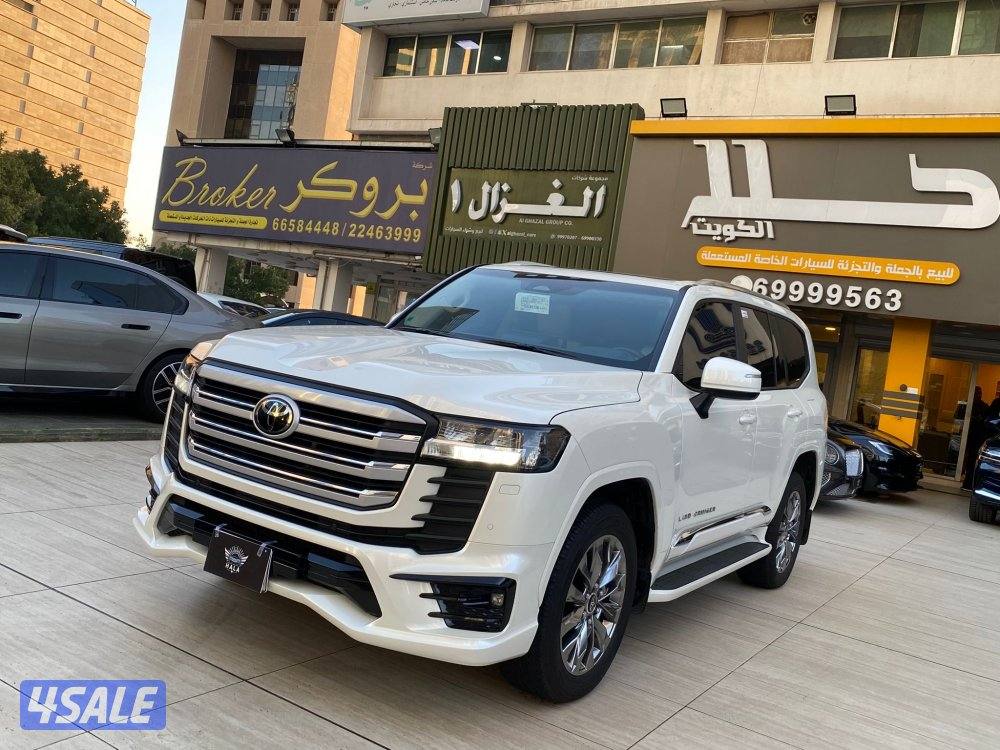 لاند كروزر AERO S بدون تيربو موديل 2025 عداد 14 الف كيلو فقط تحت كفاله0