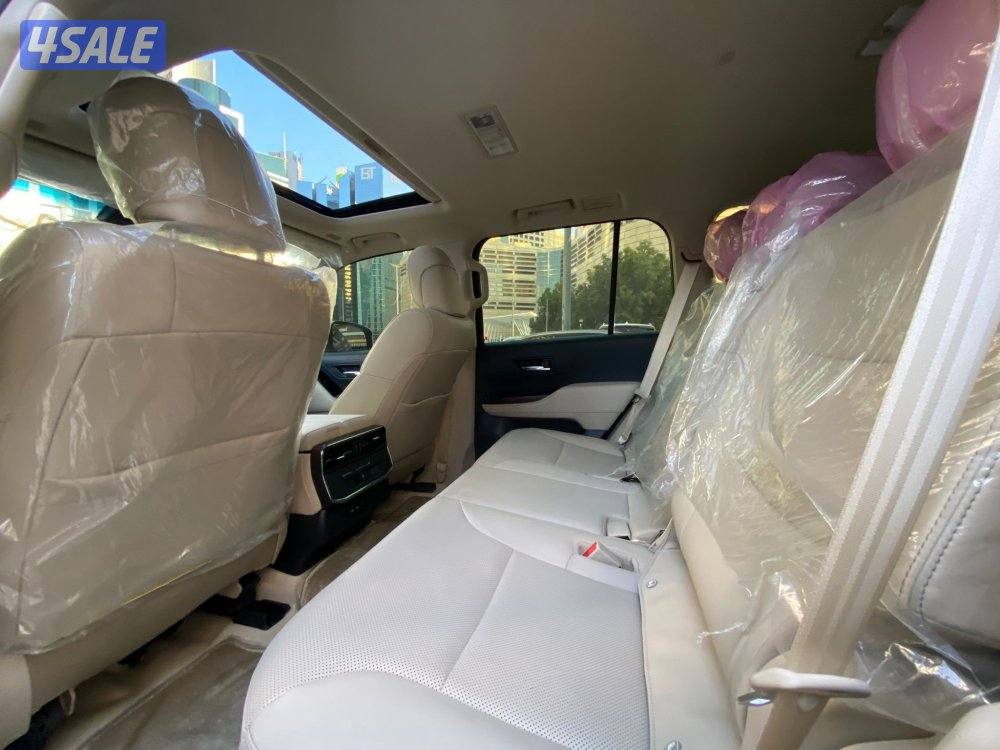 لاند كروزر AERO S بدون تيربو موديل 2025 عداد 14 الف كيلو فقط تحت كفاله8