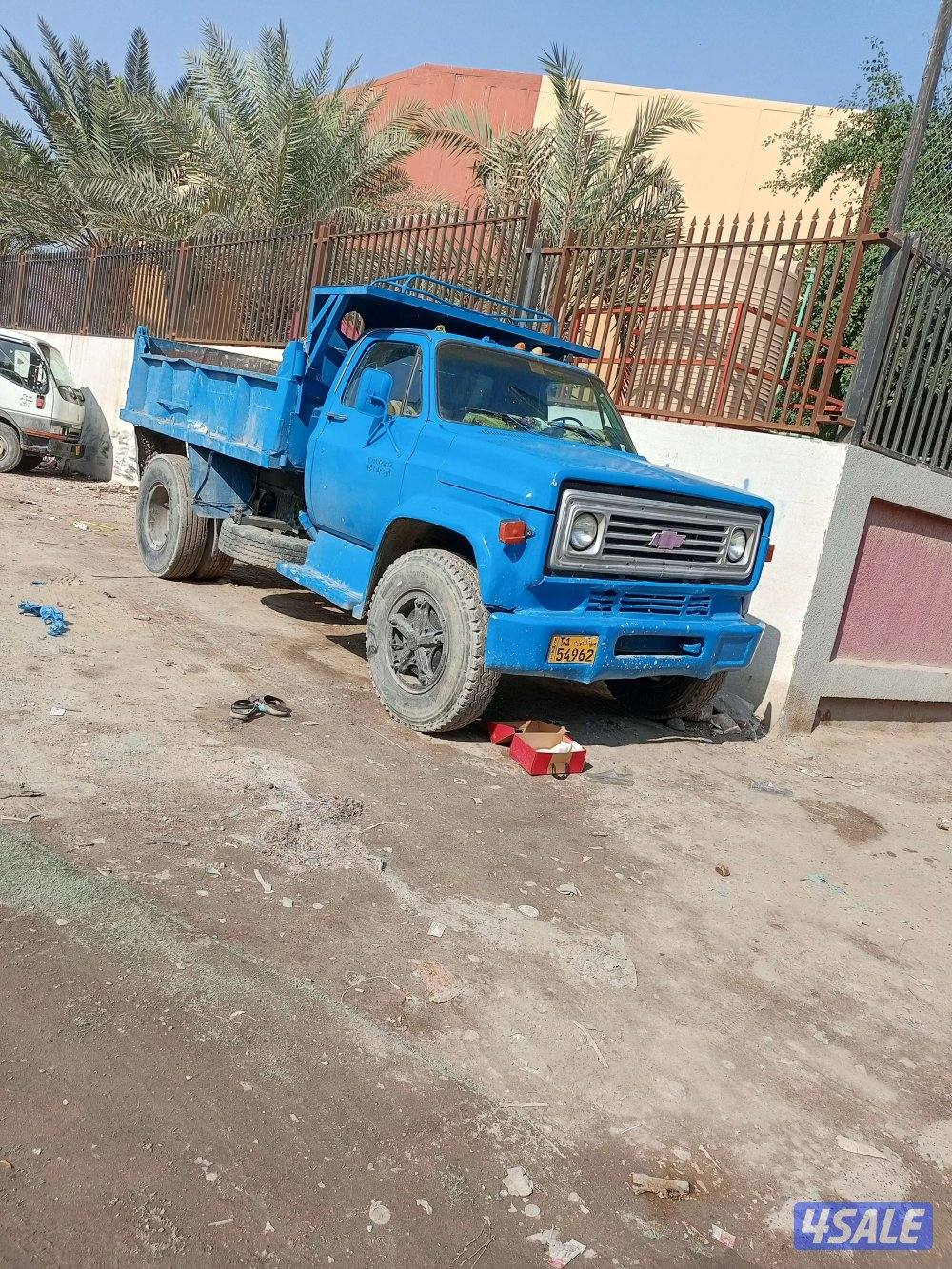 نساف رمل وصلبوخ وانقاض وسماد وتربه زراعيه واسفلت مع الشغل ودفان القساي1