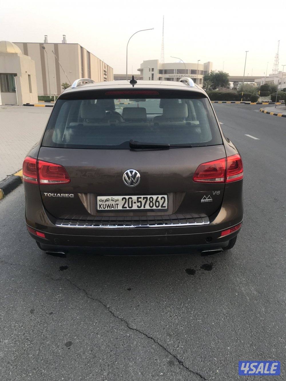 جيب طوارق مديل 2013  لون بني  6 سلندر بحاله جيده جدا1