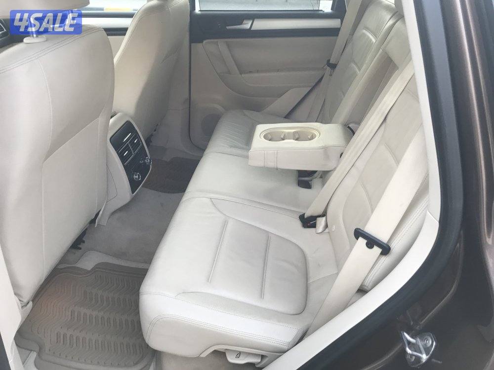 جيب طوارق مديل 2013  لون بني  6 سلندر بحاله جيده جدا6