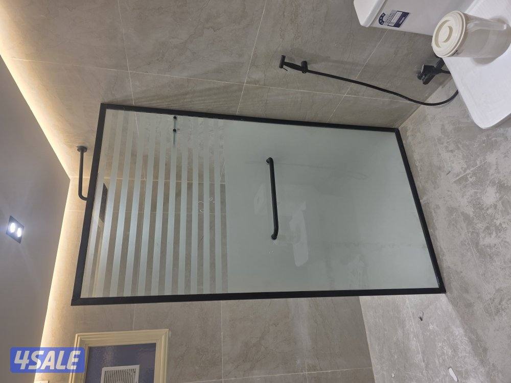 فني زجاج ومرايا وسكريت وبلاستك وشاوربكس وطاولات الطعام8