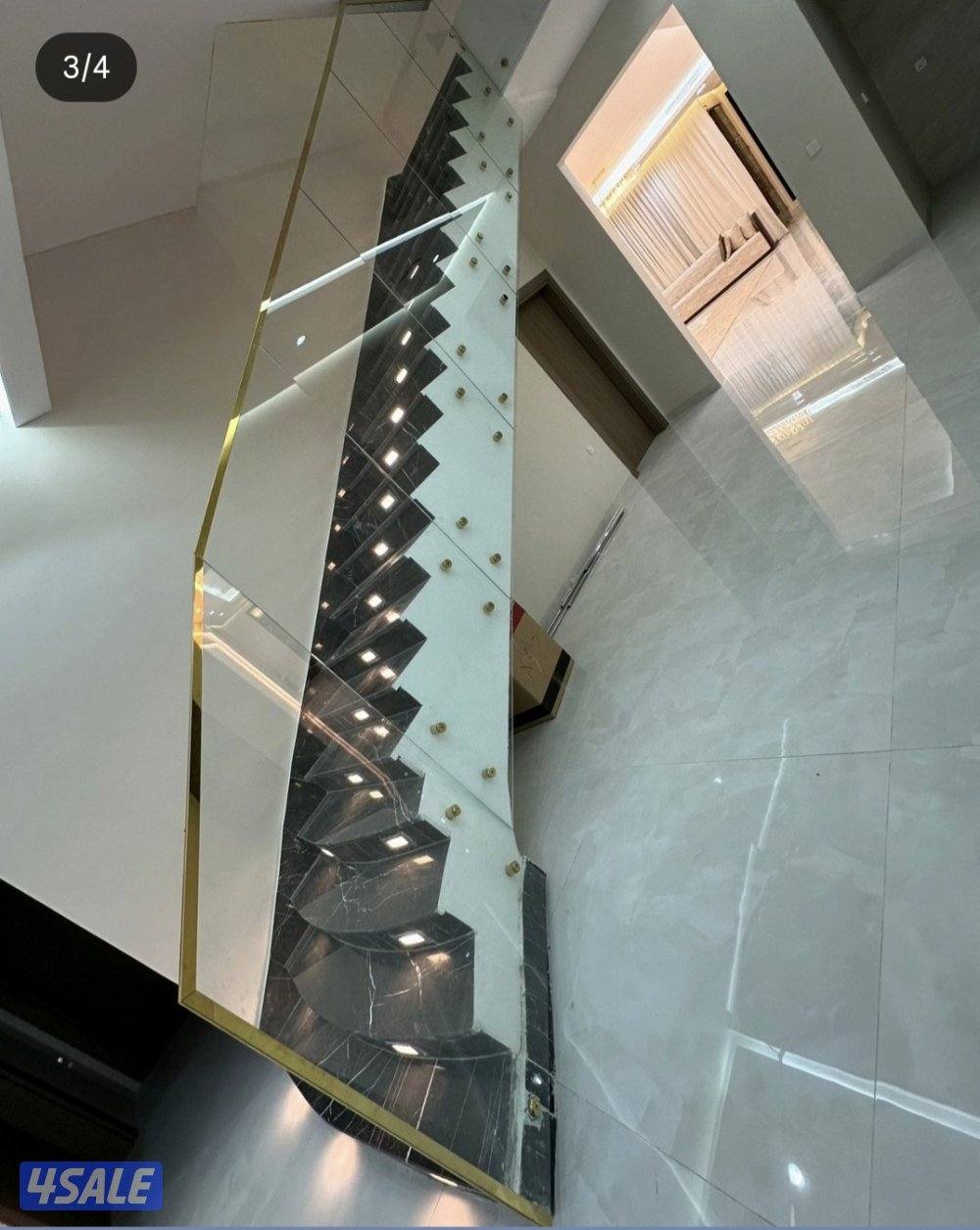 فني زجاج ومرايا وسكريت وبلاستك وشاوربكس وطاولات الطعام12