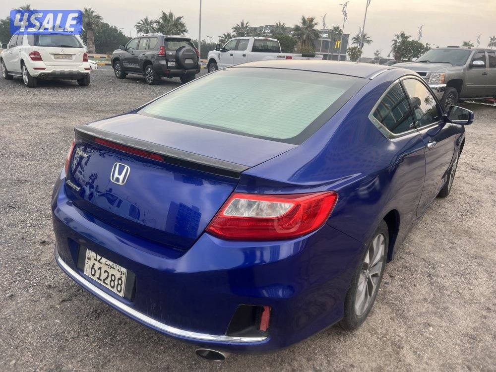 اكورد كوبيه 2013 ماشي 130 الف فتحه 4 سلندر4