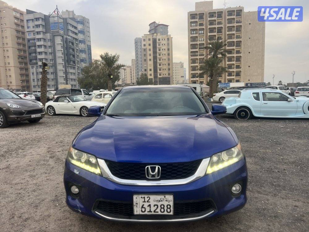 اكورد كوبيه 2013 ماشي 130 الف فتحه 4 سلندر8