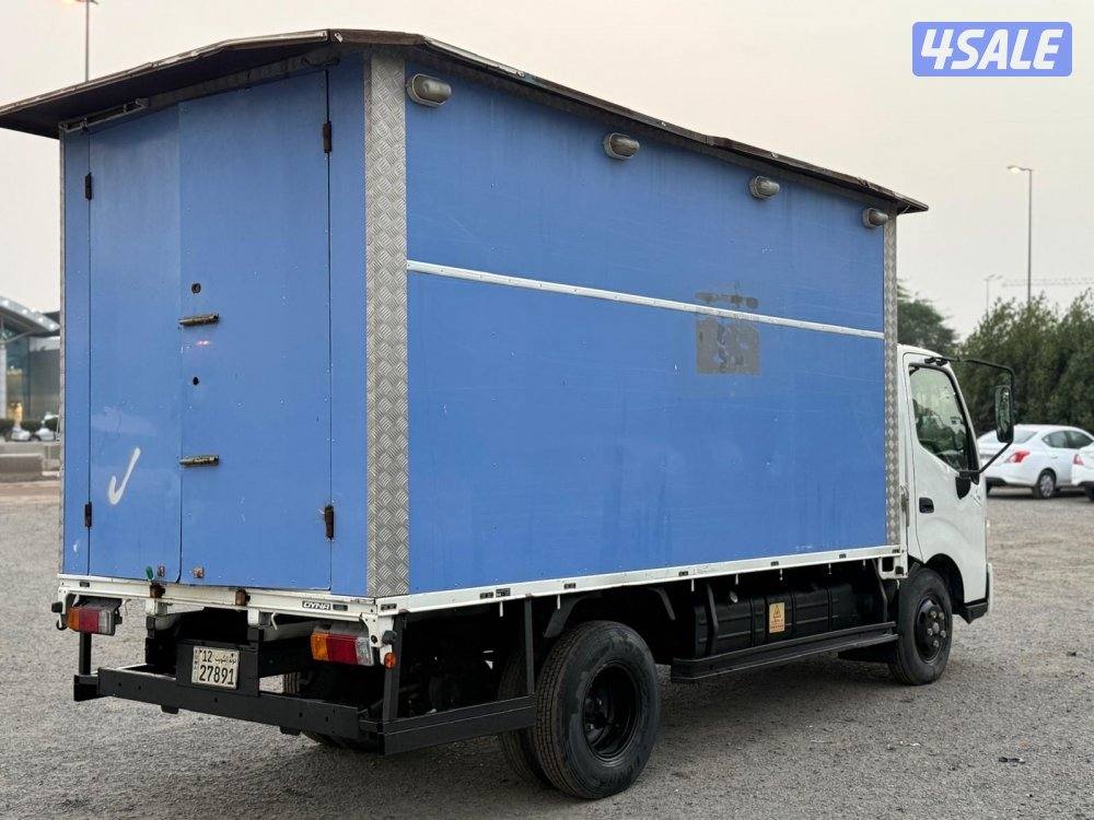 للبيع ديانا موديل 2014 الساير عداد 681