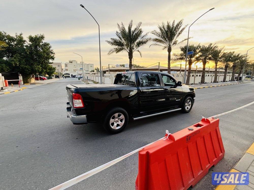 Doge Ram 4x4  Big horn model 20228