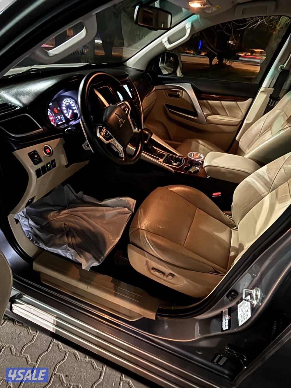 متسوبيشي مونتيرو سبورت7