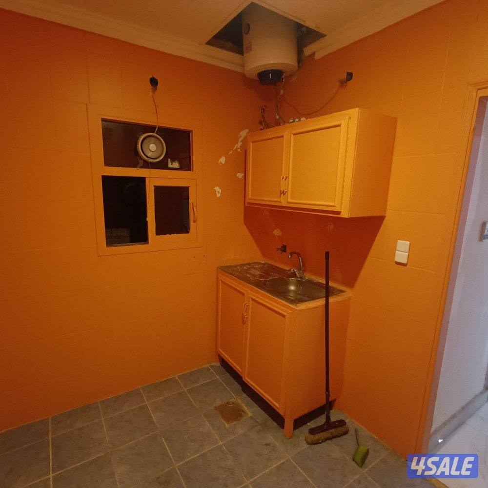 شقةللايجارغرفةصالة(كويتين فقط) حمام مطبخ مصافط متوفر كل الخدمات متوفرة12