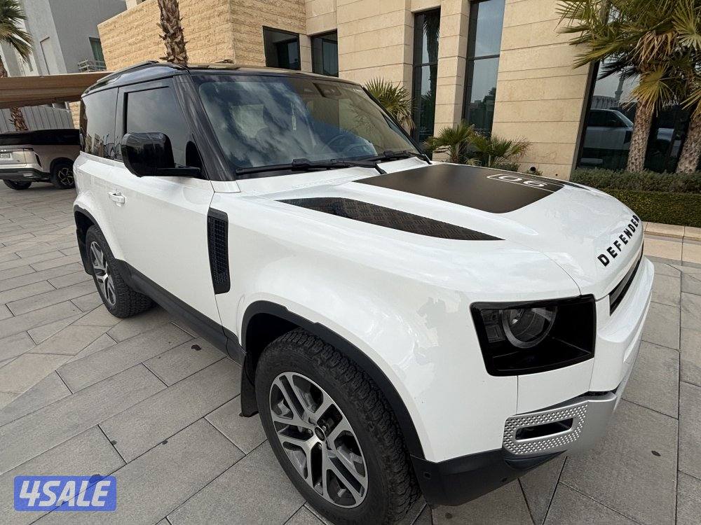 Land Rover  V6 Defender 90 model 20214