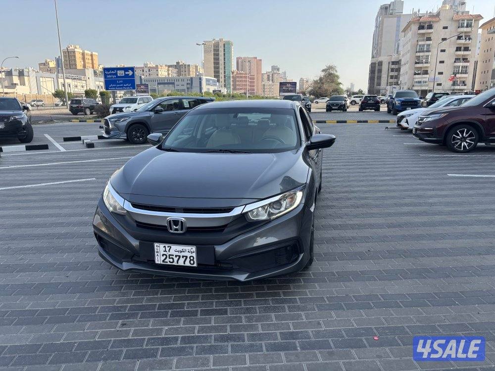 للبيع هوندا سيفك موديل 2020 حجم ماكينه 1600 سي سي بحاله ممتازه3