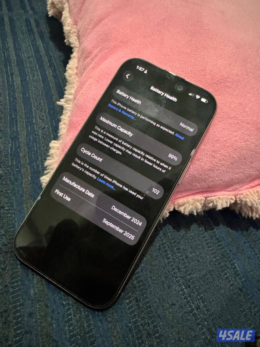 iPhone 16 pro 256 GB Excellent Condition Battery 99%0