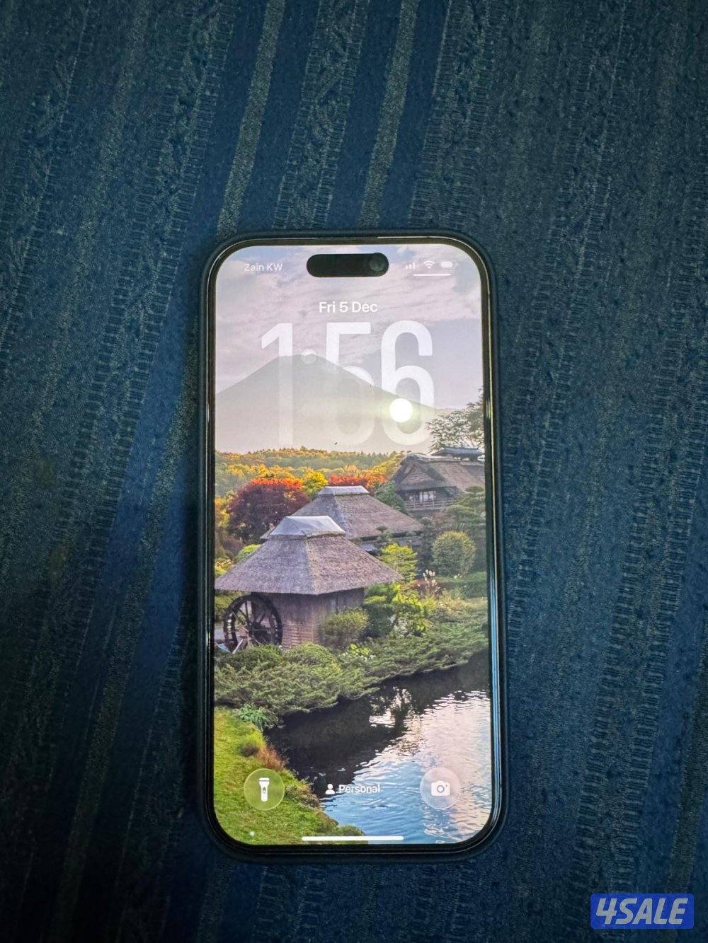 iPhone 16 pro 256 GB Excellent Condition Battery 99%1