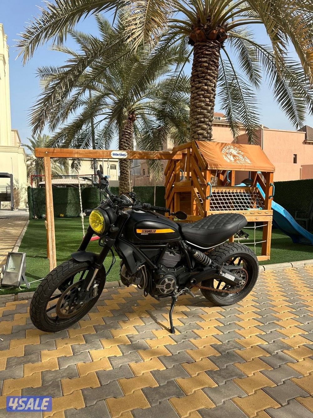 Ducati scrambler0