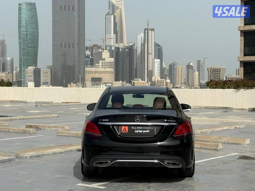 مرسيدسC300 موديل2019 عداد45الف وارد امريكا سيرفس منتظم2