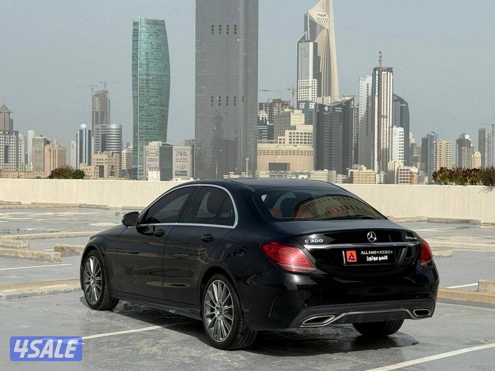 مرسيدسC300 موديل2019 عداد45الف وارد امريكا سيرفس منتظم3