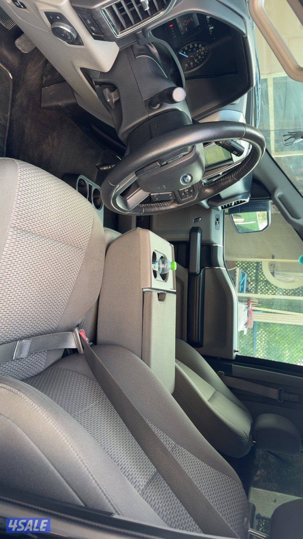 فورد F150 موديل 2018 ماشي 125 الف وارد الغانم صبغ وكاله ماعدا قطعتين3