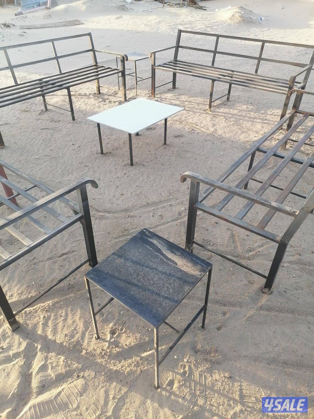 كراسي حديد وقنفات وتوانكي ماء1