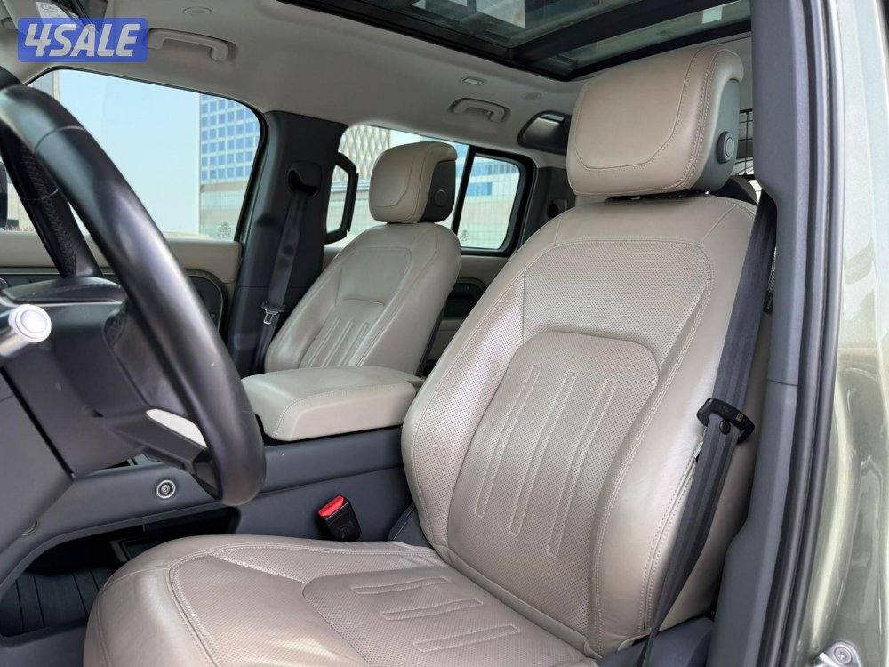 ديفندرHSE 110 موديل2022 عداد109 وارد الغانم تحت الكفاله لغاية2027/28