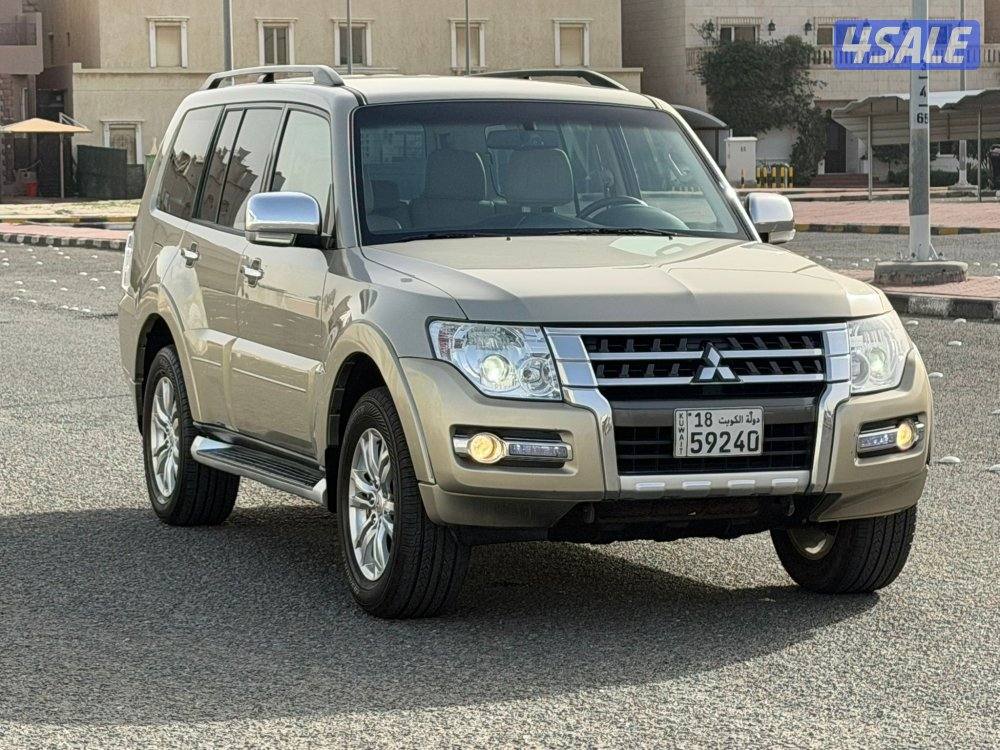 للبيع باجيرو2020 بحالة ممتازة4