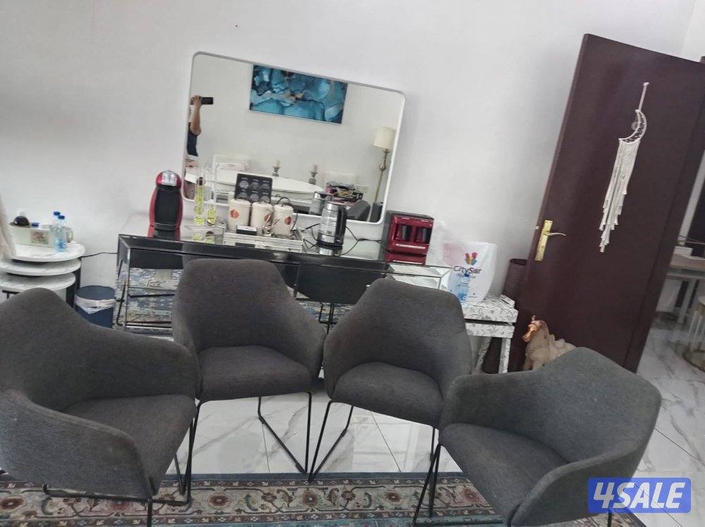 طاولة سفرة بالكراسي ايكيا مثل الجديدة تماما3