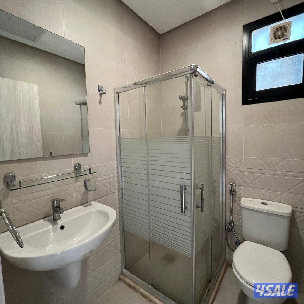 شقة للإيجار في صباح السالم قطعة 14