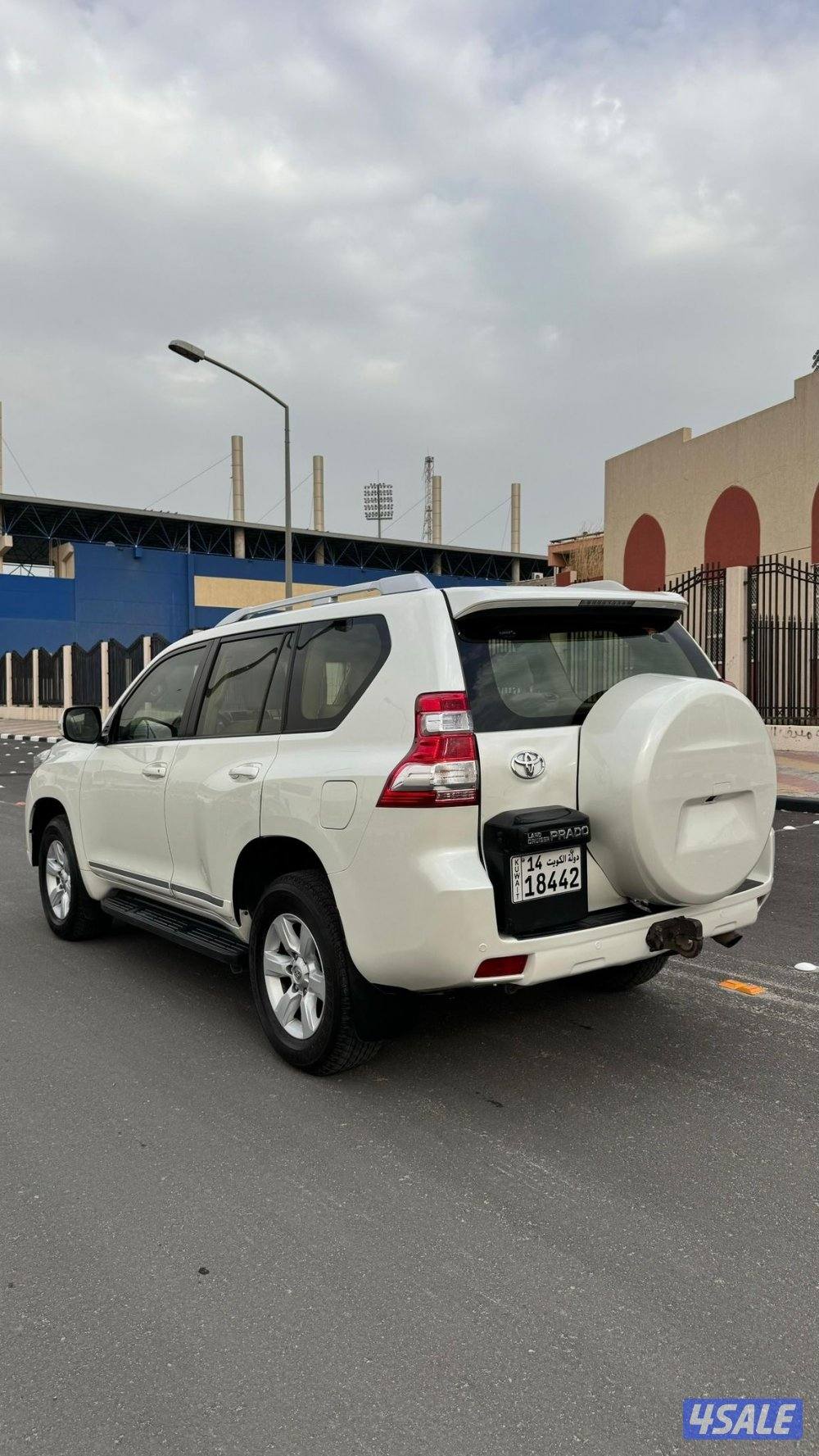 برادو TXL الساير 2016 بحاله الوكاله عداد 211الف5