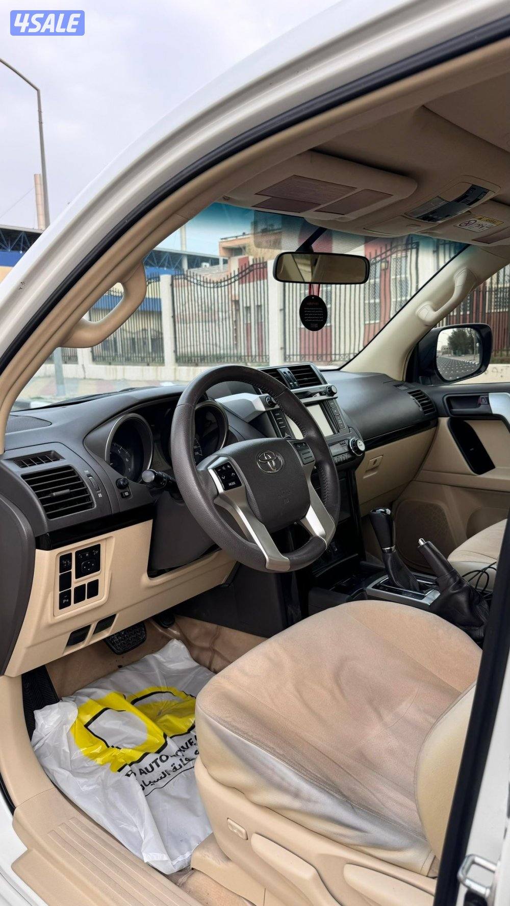 برادو TXL الساير 2016 بحاله الوكاله عداد 211الف8