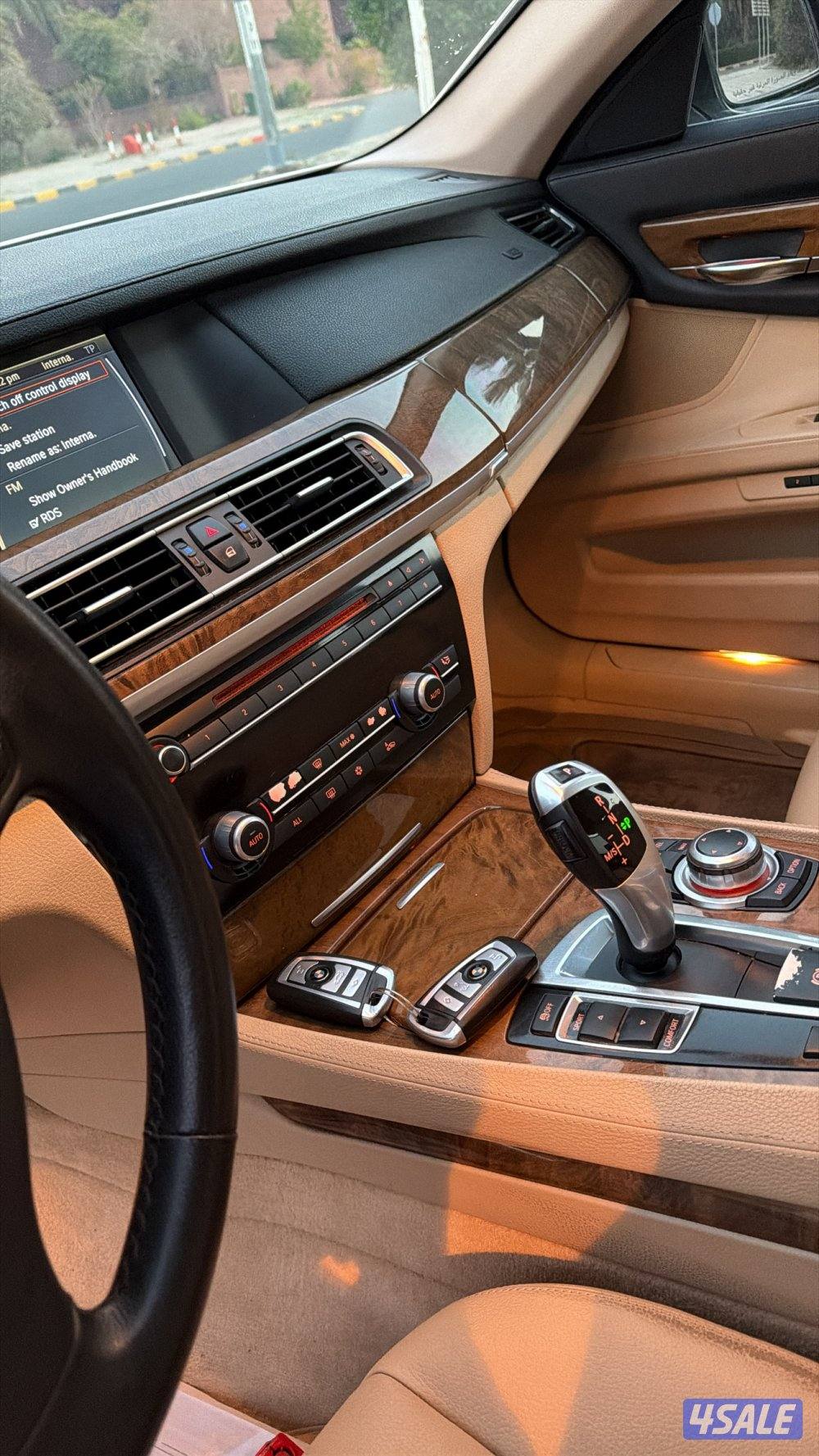 للبيع BMW730موديل20106