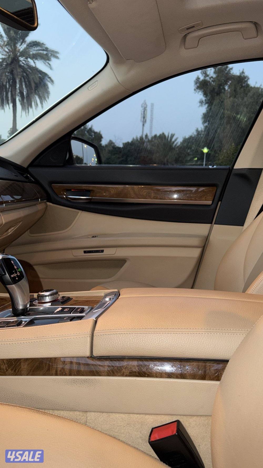 للبيع BMW730موديل201010