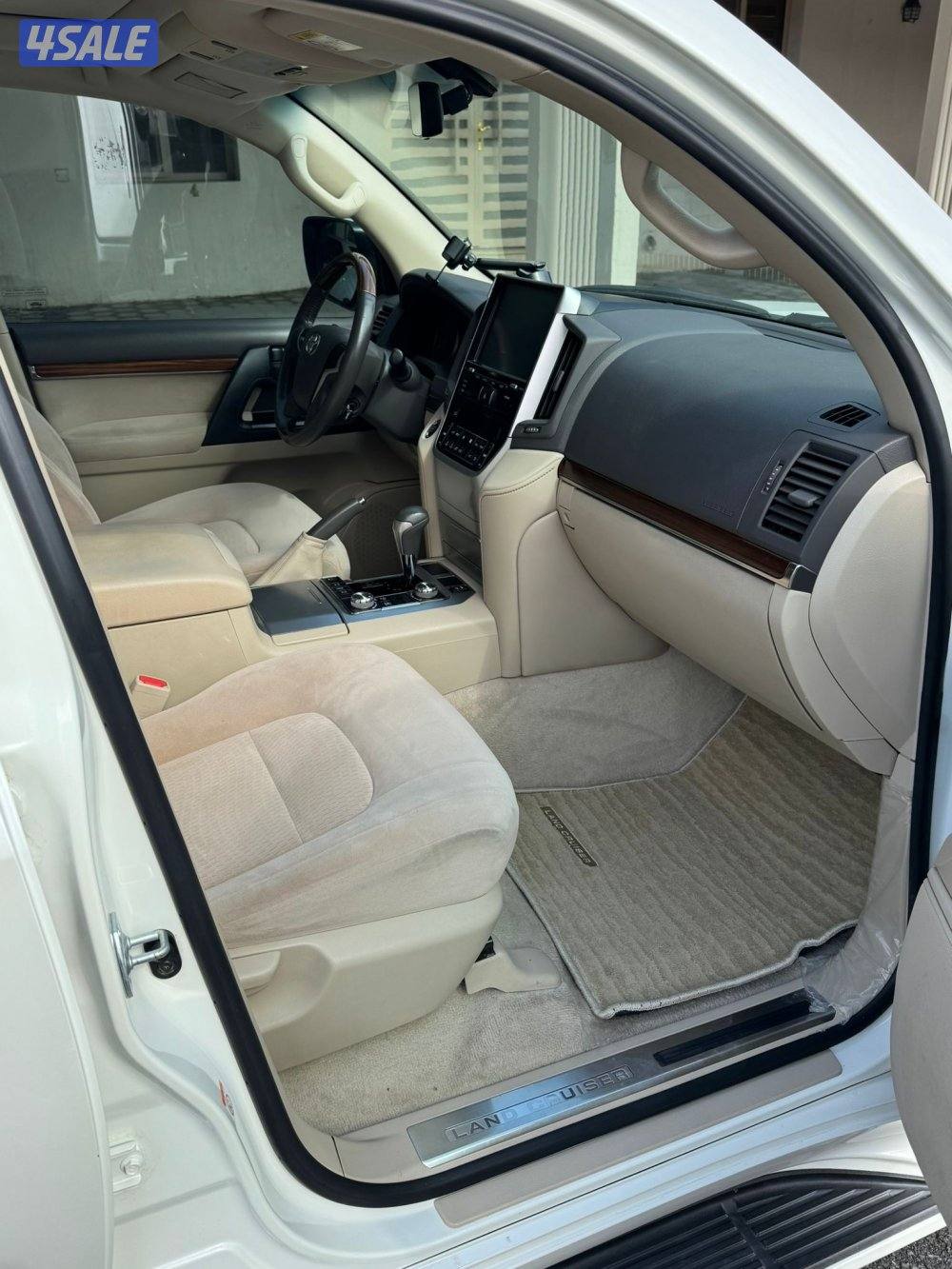 لاند كروز 2018 الساير بحاله الوكاله عداد 165 الف5